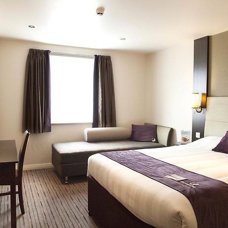 Premier Inn Glasgow Braehead Εξωτερικό φωτογραφία