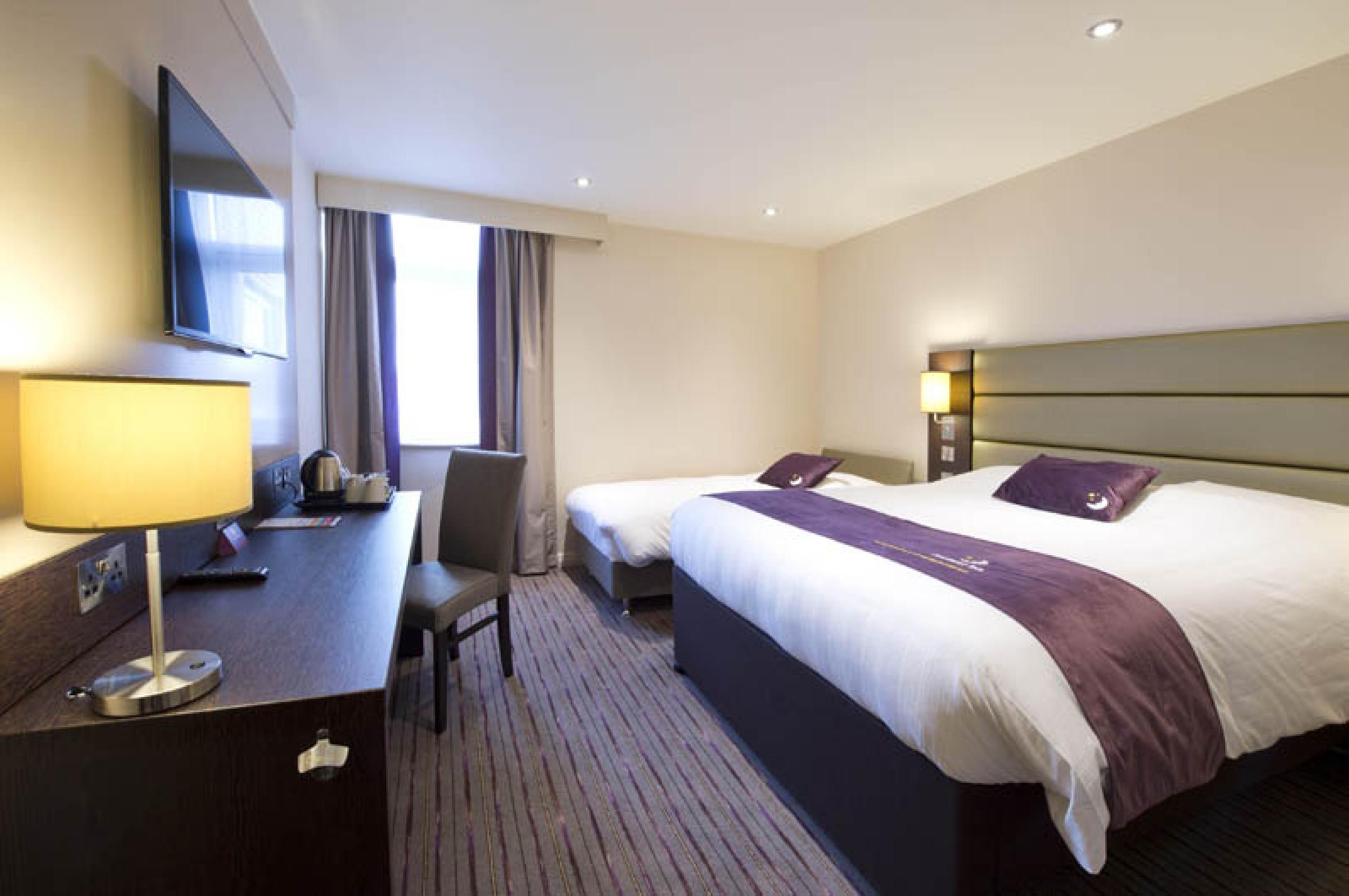 Premier Inn Glasgow Braehead Εξωτερικό φωτογραφία
