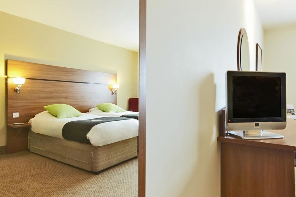 Premier Inn Glasgow Braehead Εξωτερικό φωτογραφία