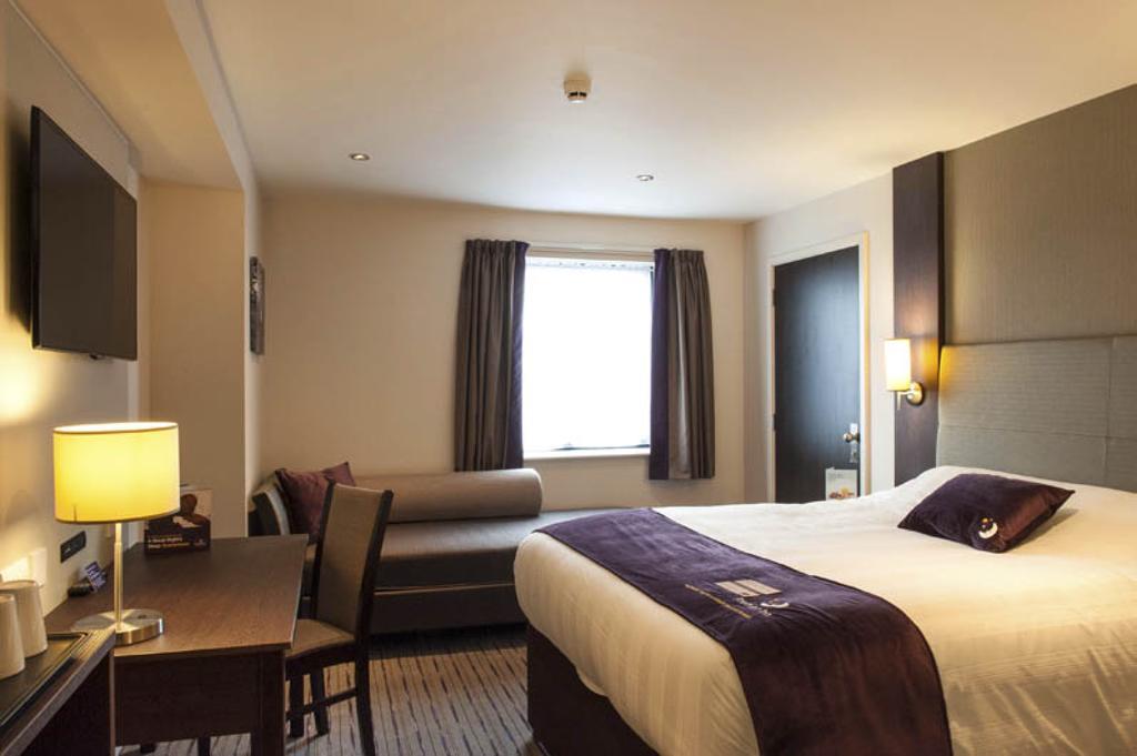 Premier Inn Glasgow Braehead Εξωτερικό φωτογραφία