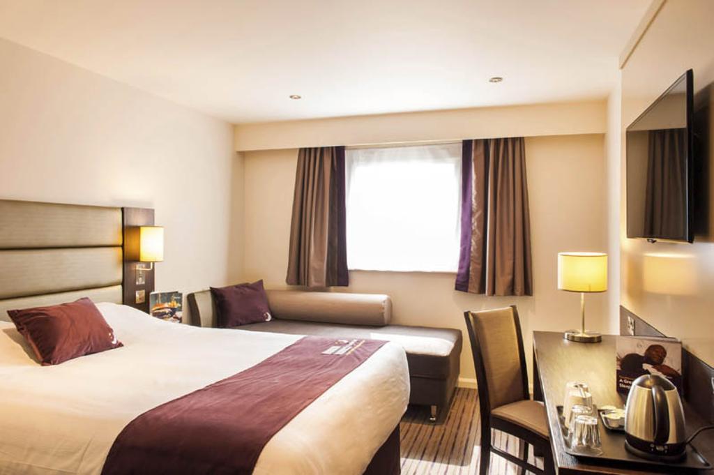 Premier Inn Glasgow Braehead Εξωτερικό φωτογραφία