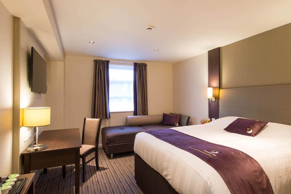 Premier Inn Glasgow Braehead Εξωτερικό φωτογραφία