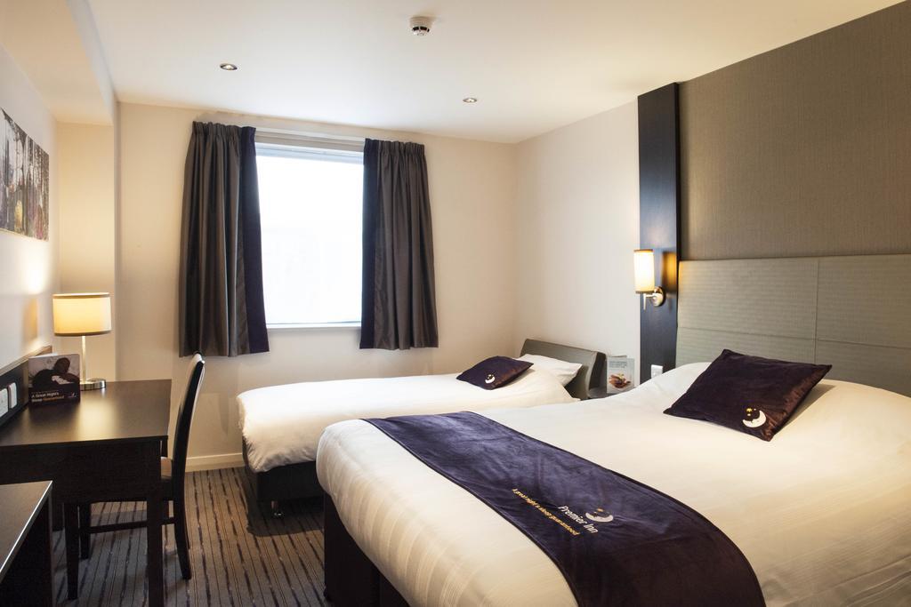 Premier Inn Glasgow Braehead Εξωτερικό φωτογραφία