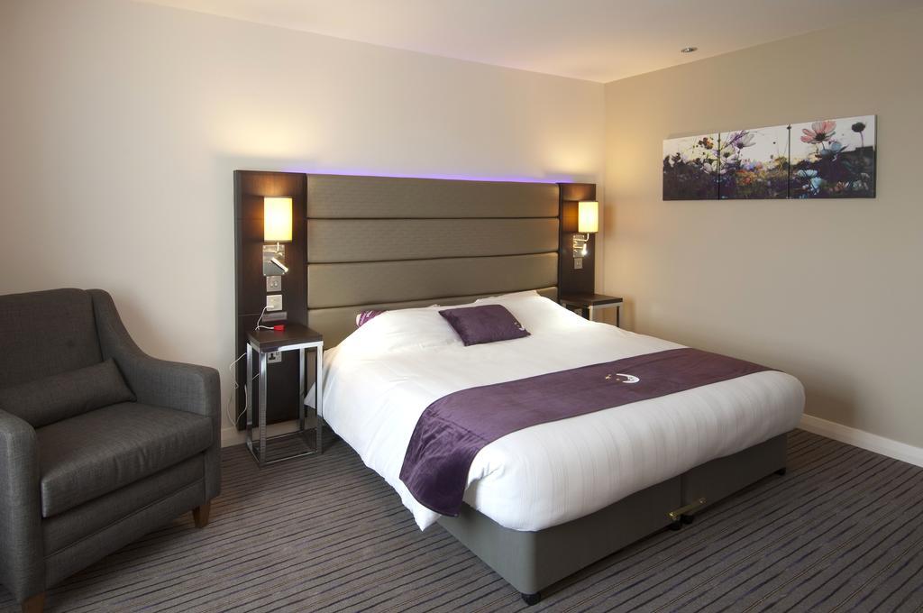 Premier Inn Glasgow Braehead Εξωτερικό φωτογραφία